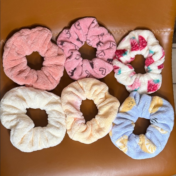 Colorful Scrunchie Set - Picture 1 of 1